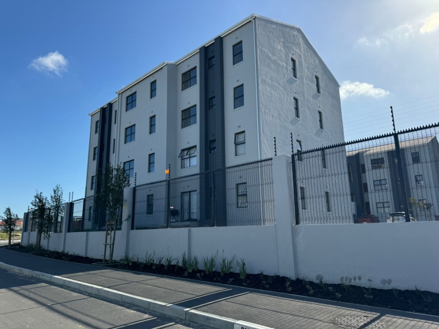 2 Bedroom Property for Sale in Rivergate Western Cape